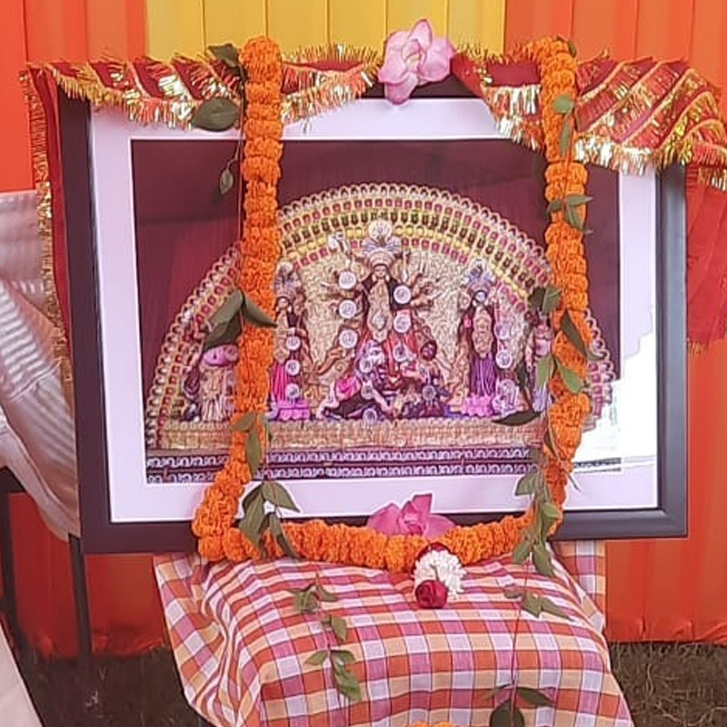 মেলা গ্রাউন্ড দূর্গা পুজো সমিতি * দিল্লি