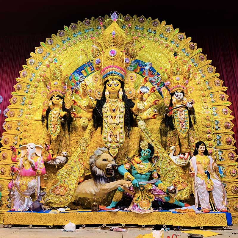 বালিগঞ্জ দুর্গাপূজা সমিতি (ম্যাডক্স স্কোয়্যার) * কলকাতা, পশ্চিমবঙ্গ