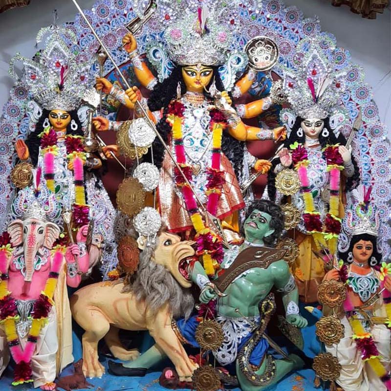 "শান্তি ভারতী পরিষদ সার্বজনীন দুর্গা পূজা * মনোস্কামনা রোড, বাঁশবাড়ি, মালদা, পশ্চিমবঙ্গ  "