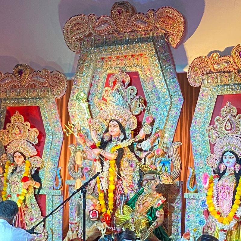 পঞ্চমুখী * লন্ডন, ইংল্যান্ড